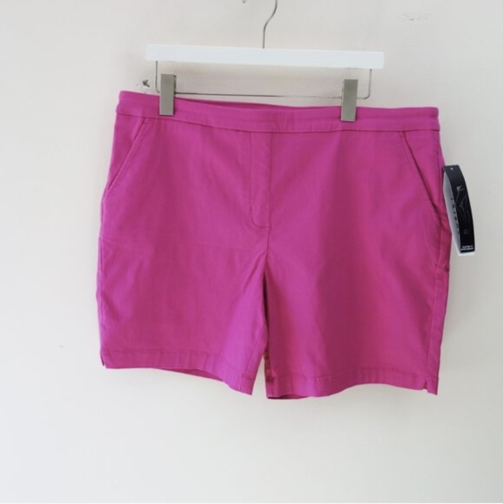 Tribal Pull On High Waisted Shorts with Pockets Size 16 in Fijiflower NWT!